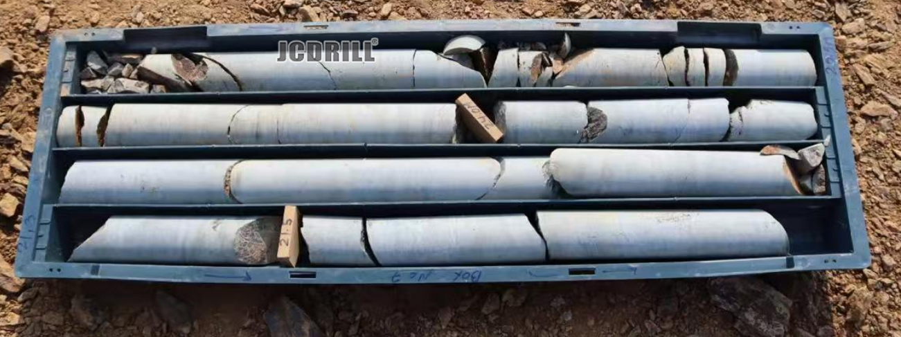 Aplicación de perforación de núcleo de diamante JCDRILL en campo geotécnico