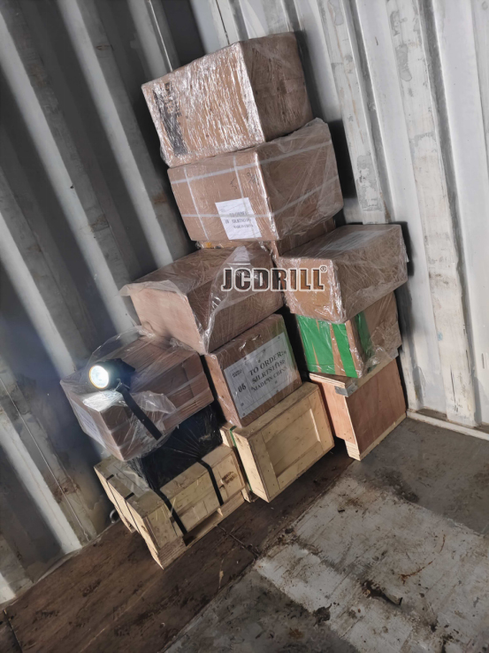 La perforadora de martillo superior TR35 semihidráulica para África Occidental La perforadora de martillo superior TR35 semihidráulica para África Occidental