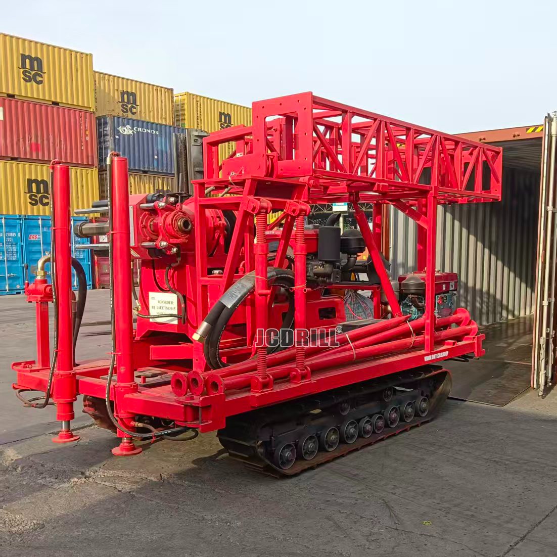 La fábrica de perforación vertical con husillo montada en crawler JXY360 ha sido enviada a Europa La fábrica de perforación vertical con husillo montada en crawler JXY360 ha sido enviada a Europa